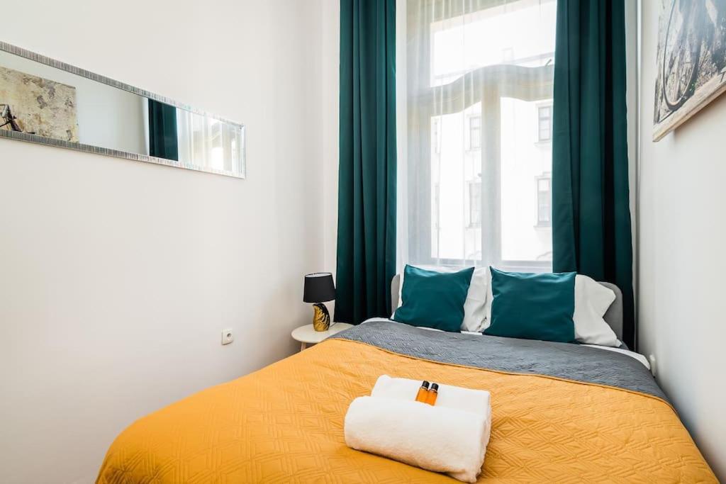 Royal City Apartment 40 M2 Cracóvia Exterior foto