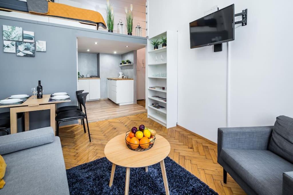 Royal City Apartment 40 M2 Cracóvia Exterior foto
