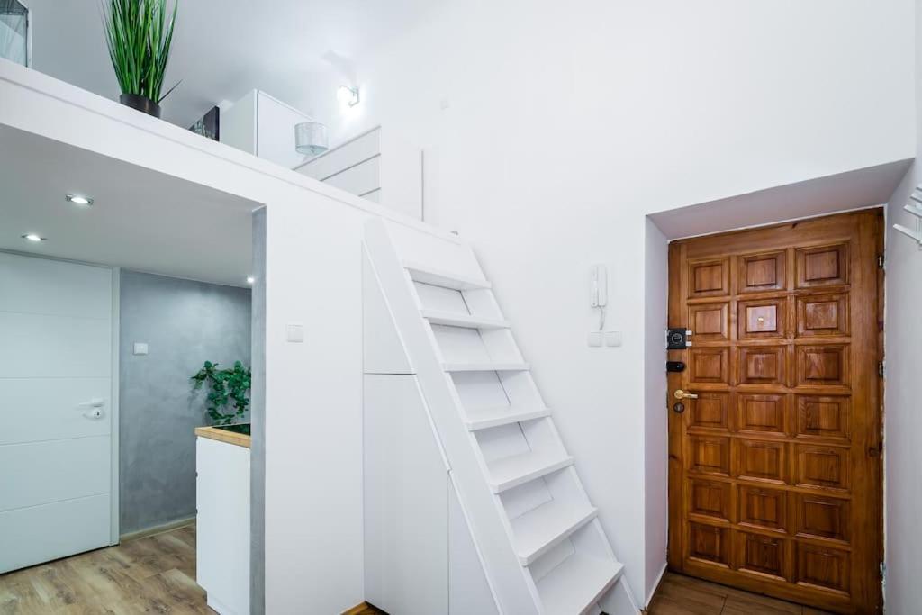 Royal City Apartment 40 M2 Cracóvia Exterior foto