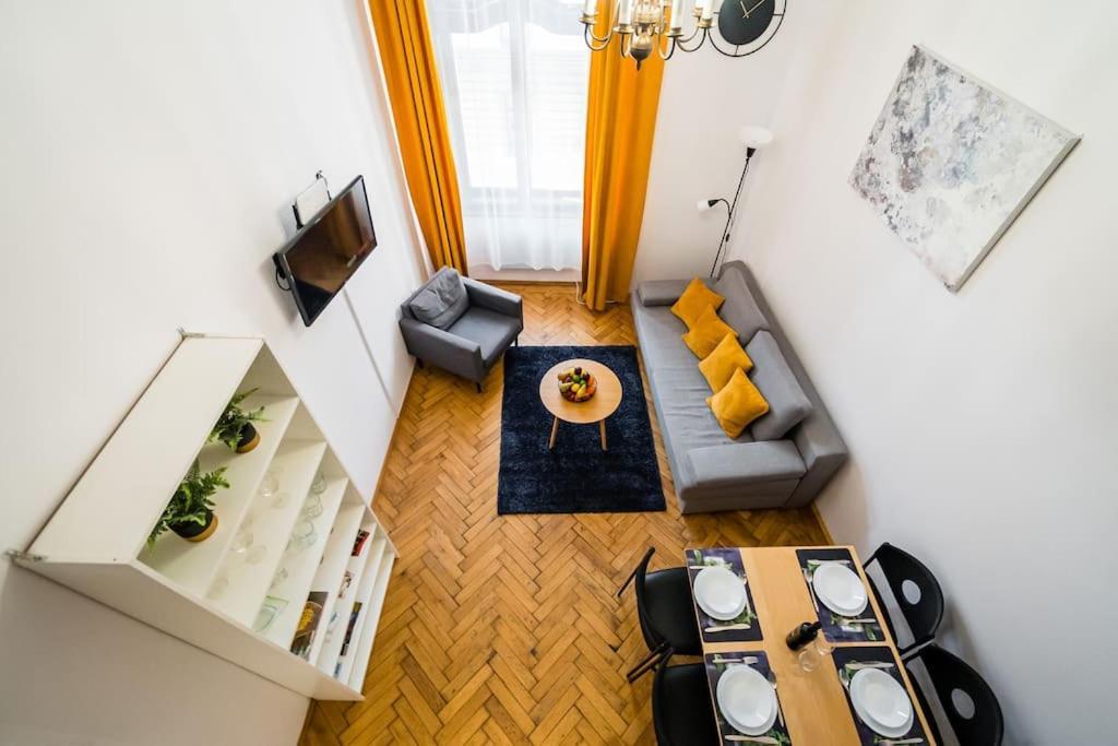 Royal City Apartment 40 M2 Cracóvia Exterior foto