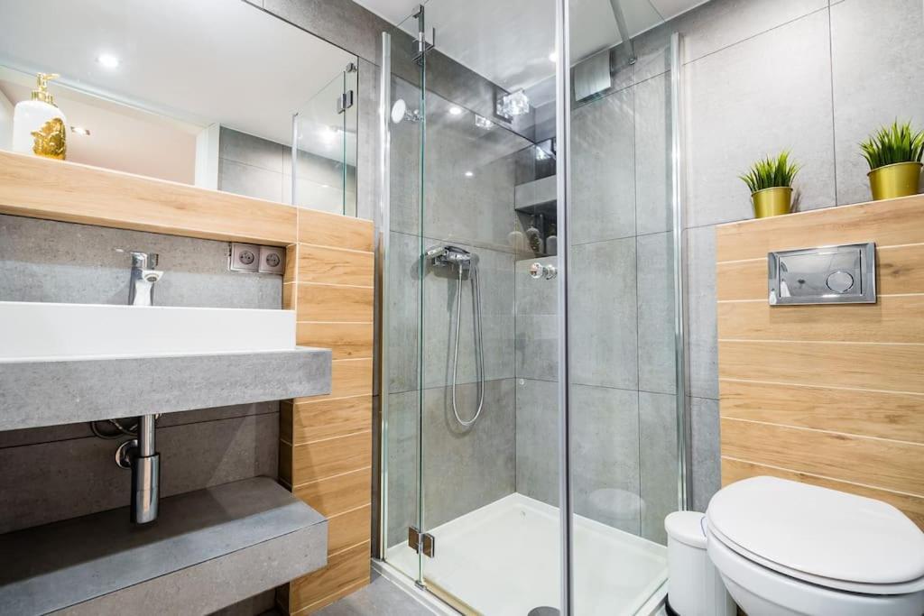 Royal City Apartment 40 M2 Cracóvia Exterior foto